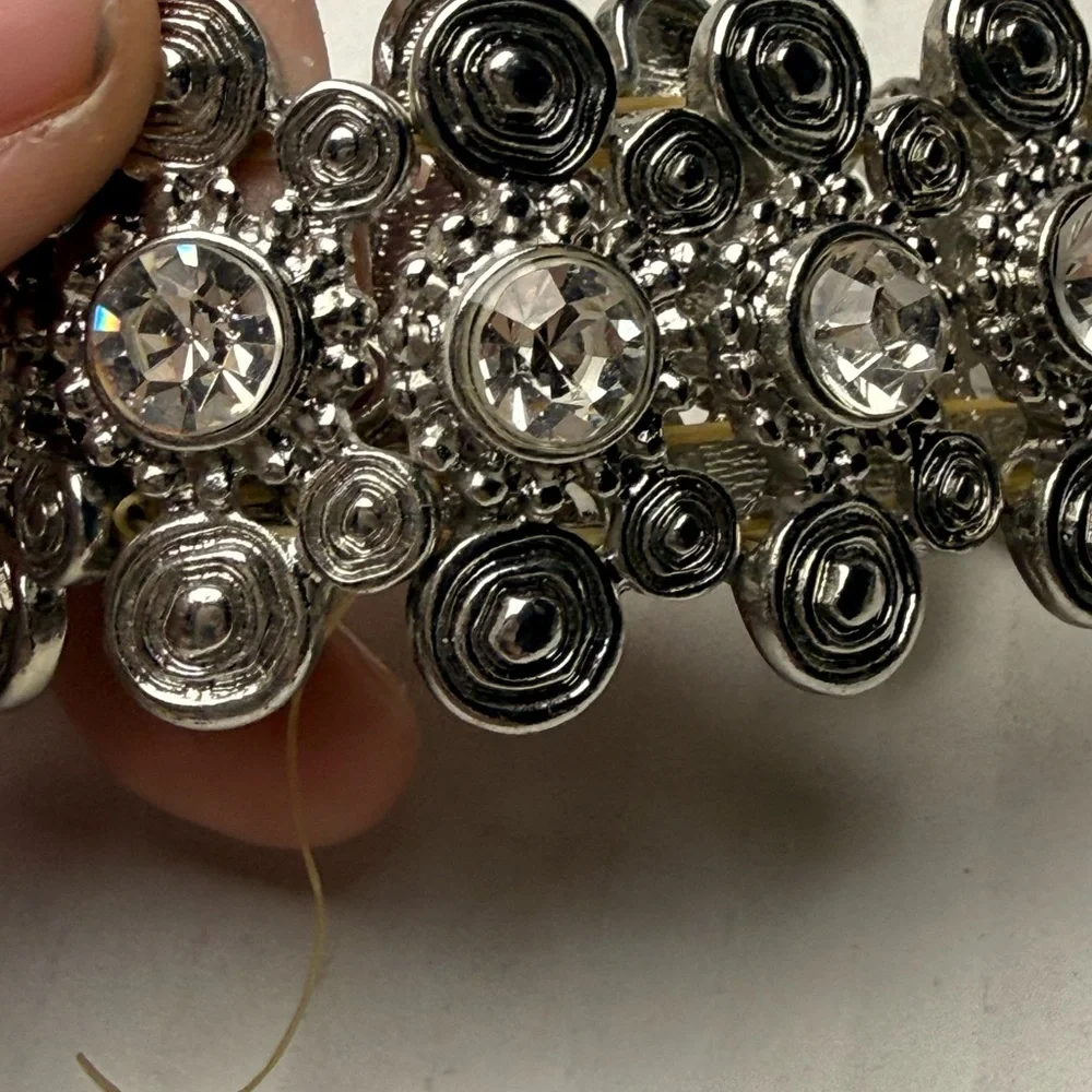 Vintage‎ Bracelet Stretchy Rhinestone Crystal Silver Tone Thick Party Sparkling - Picture 2 of 8